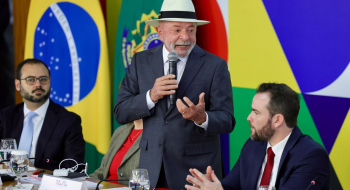 Lula anuncia novo Desenrola para quem ganha até R$ 8,1 mil
